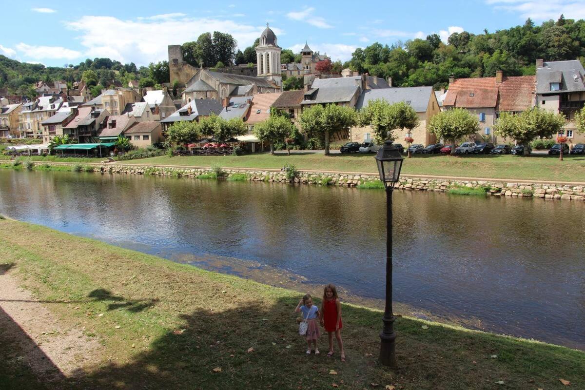 La Vieille Ferme: Superbe Complexe De 3 Gites En Pierre Avec Piscine Au Coeur Du Perigord Noir Saint-Genies Bagian luar foto