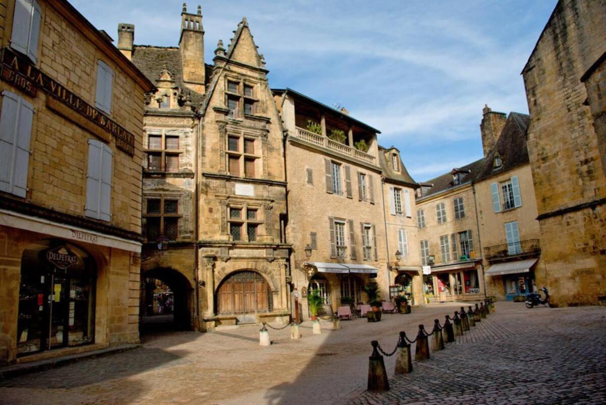 La Vieille Ferme: Superbe Complexe De 3 Gites En Pierre Avec Piscine Au Coeur Du Perigord Noir Saint-Genies Bagian luar foto