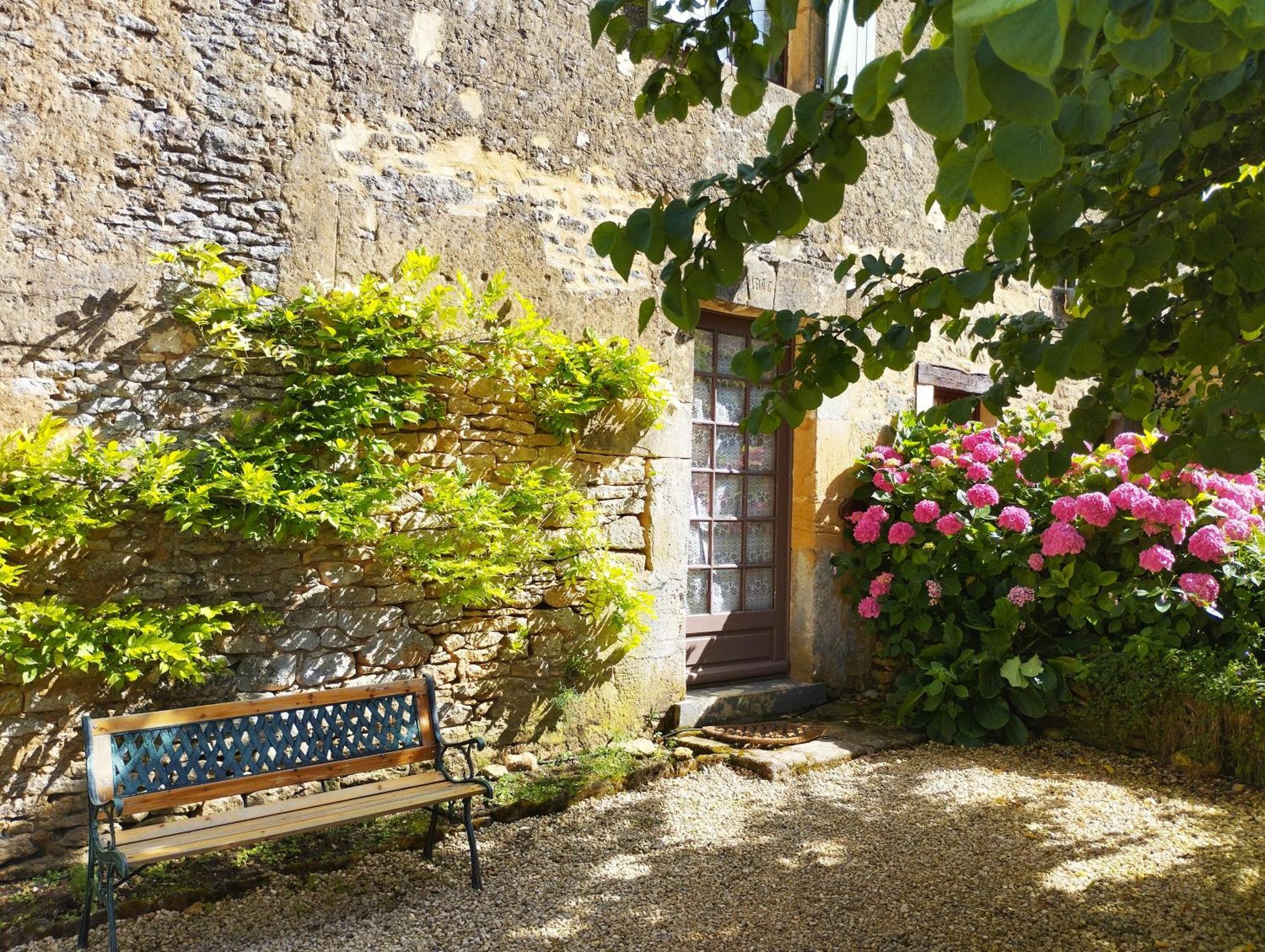 La Vieille Ferme: Superbe Complexe De 3 Gites En Pierre Avec Piscine Au Coeur Du Perigord Noir Saint-Genies Bagian luar foto